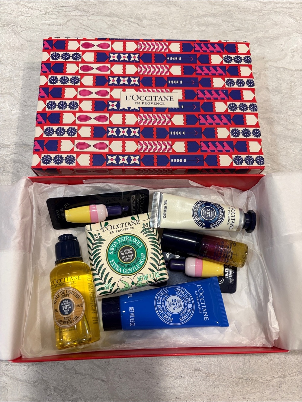 L'Occitane Shea & Floral Bath & Body Gift Set - Blue/Yellow/White